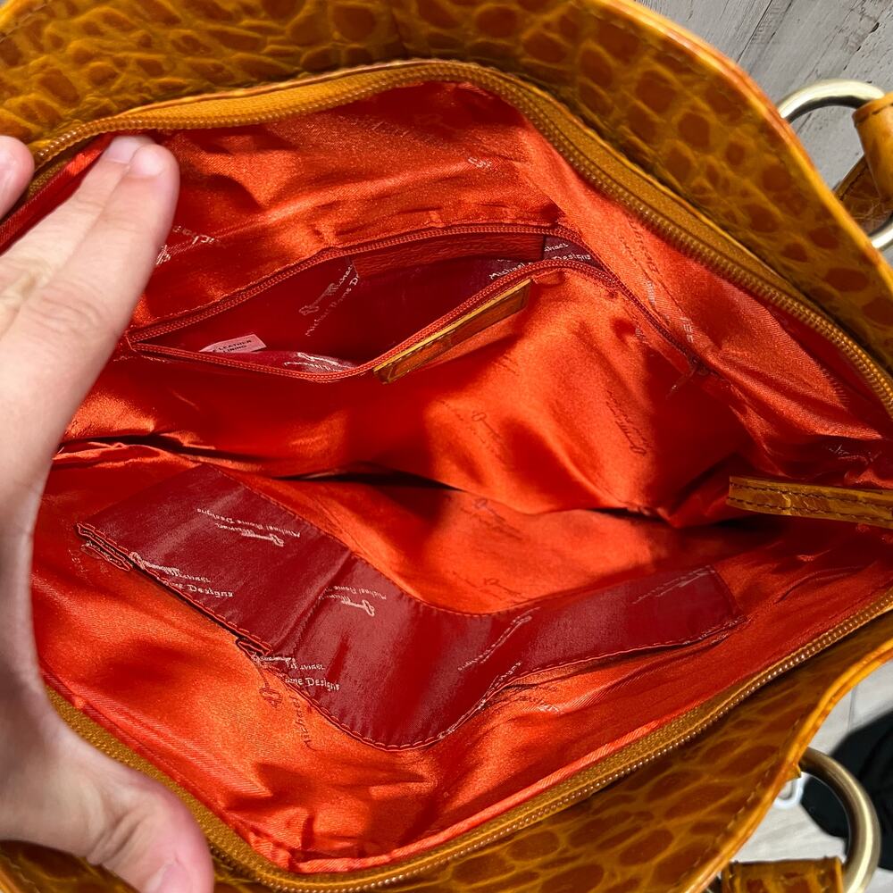 Michael Rome Designs Crocc Embossed Large Orange Leather Pockets Shoulder Bag - Picture 5 of 11